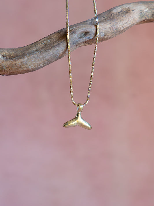 Ocean Whisper Brass Necklace (Anti Tarnish)