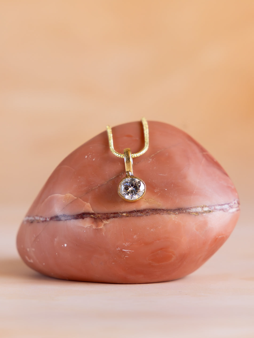 Solitaire Spark Pendant Brass Necklace (Anti Tarnish)