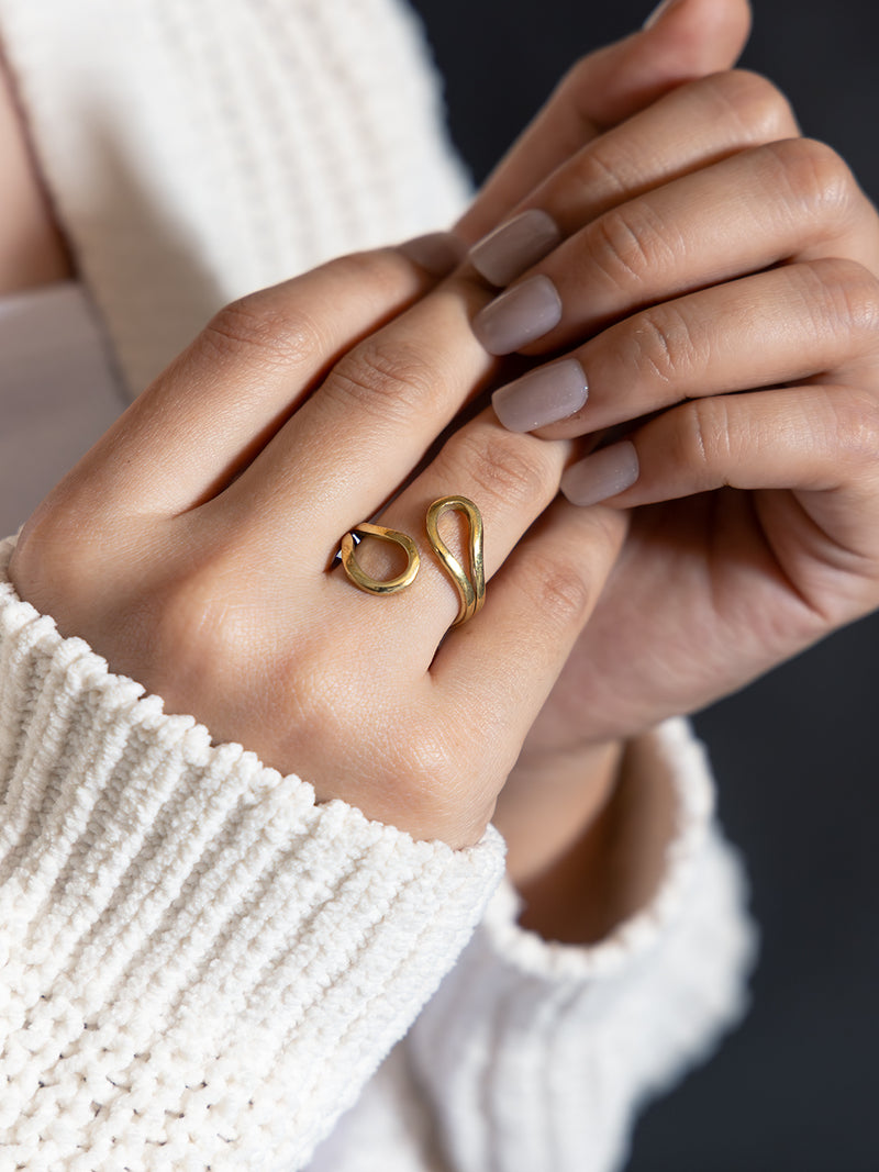 Fluid Form Brass Ring (Anti Tarnish)