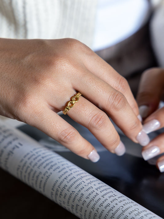 Amora Link Brass Adjustable Ring (Anti Tarnish)