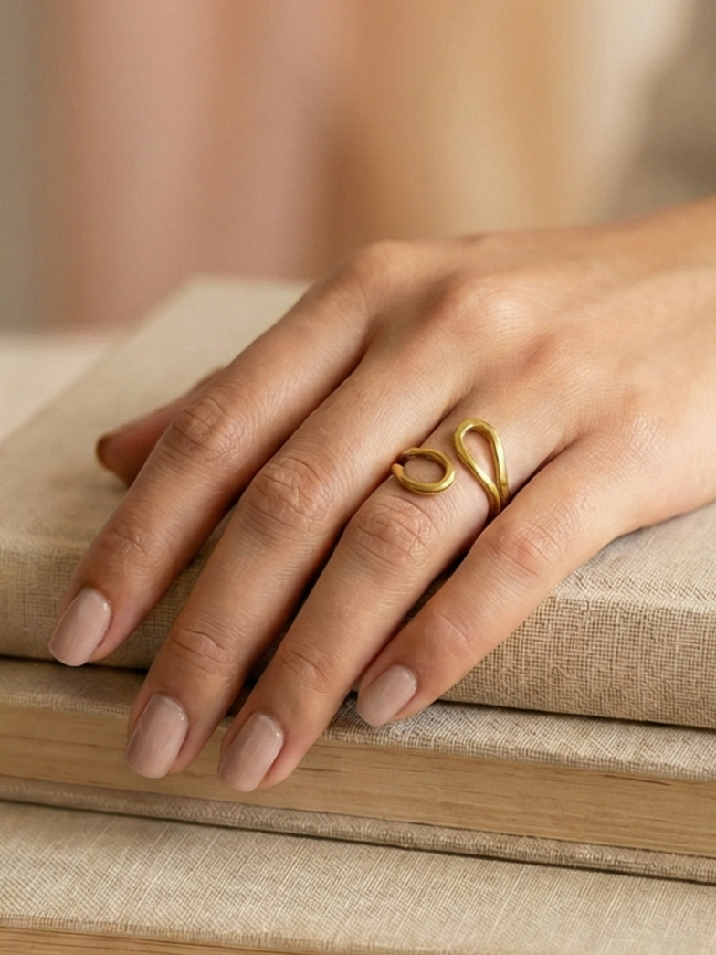Fluid Form Brass Ring (Anti Tarnish)