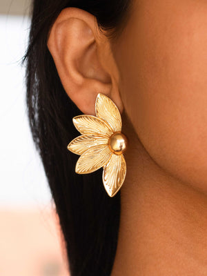STATEMENT EARRING