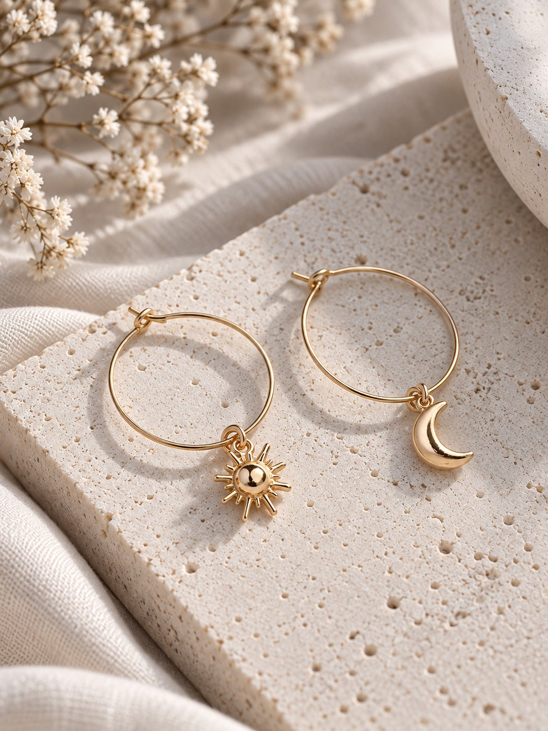 Mismatched Sun Moon Earring