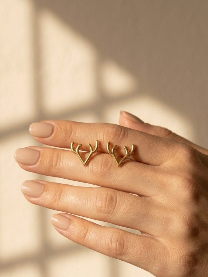 Apex Antler stud