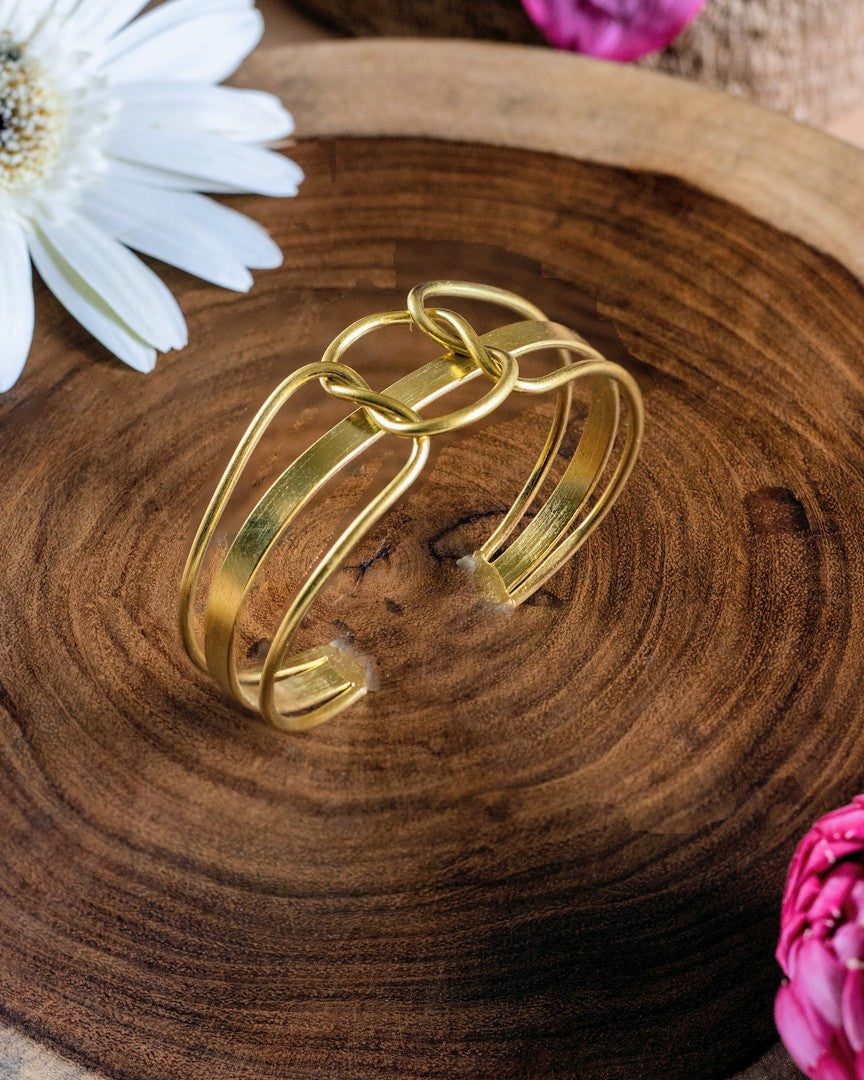 Fusion Knot Brass Statement Bracelet (Anti Tarnish)