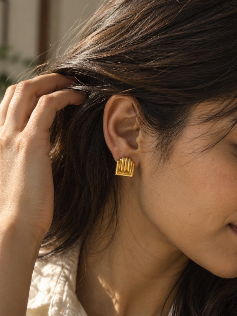 Sunlit Gold Earring